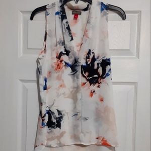 Vince Comuto feminine sleeveless top